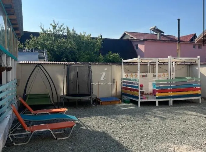 Vila George Costineşti