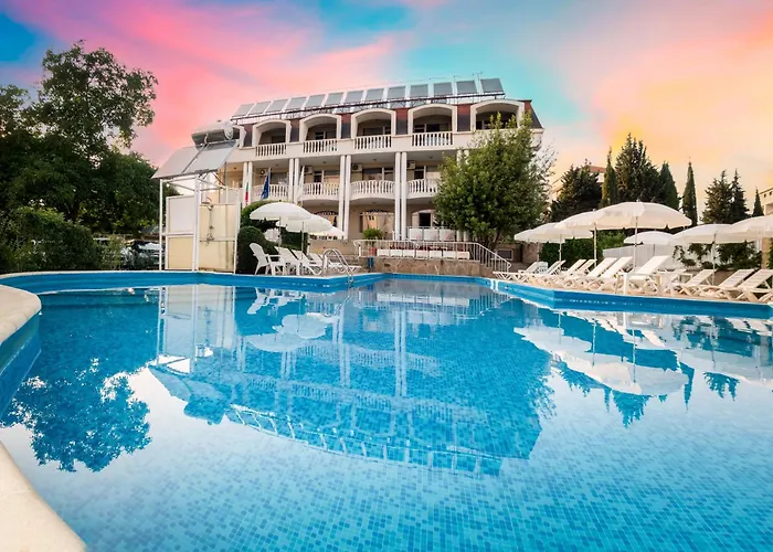Villa Aurora Sf. Constantin și Elena