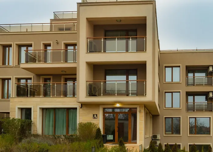 Vemara City Boutique Hotel-Free Parking Varna