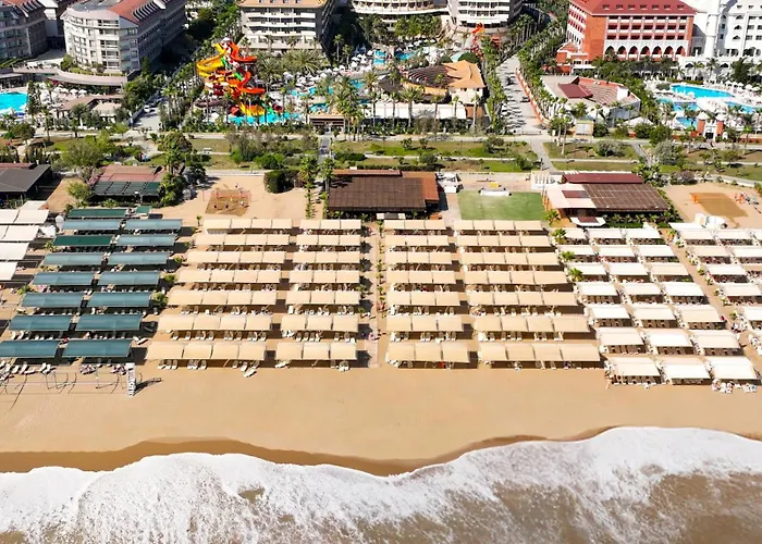 Royal Dragon Hotel Side