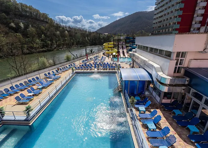 Complex Balnear Cozia - Corp Oltul Hotel Căciulata
