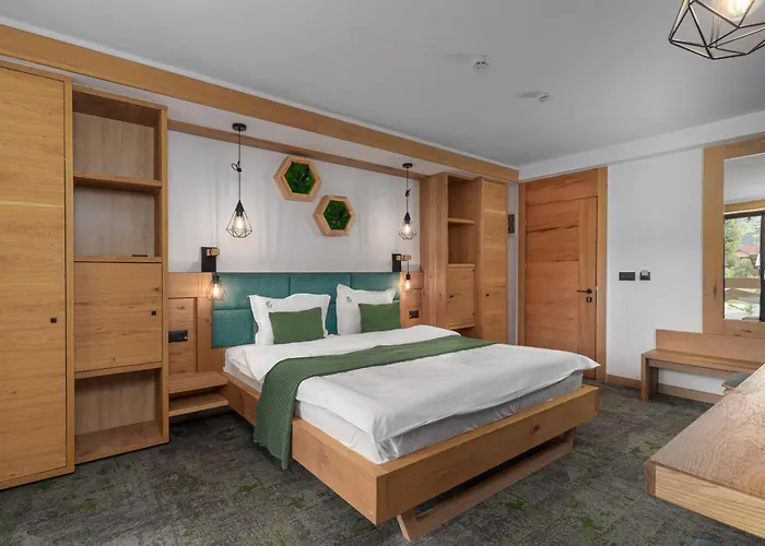 Forest Green & Spa Gura Humorului