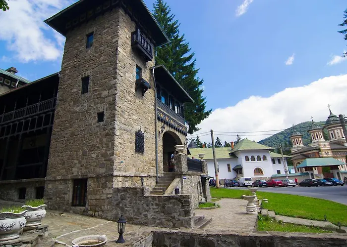 Casa Cu Farfurii Hotel Sinaia